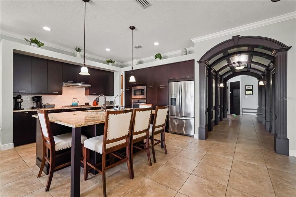 For Sale: $950,000 (5 beds, 4 baths, 3273 Square Feet)