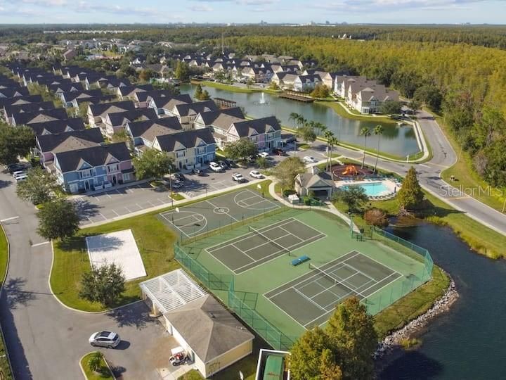 For Rent: $1,950 (4 beds, 3 baths, 1470 Square Feet)