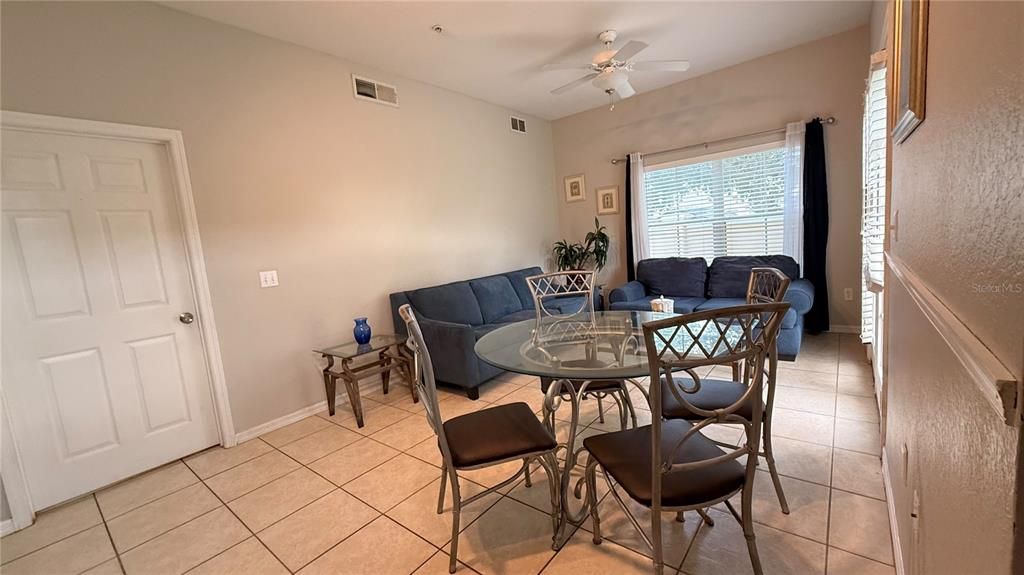 For Rent: $1,950 (4 beds, 3 baths, 1470 Square Feet)