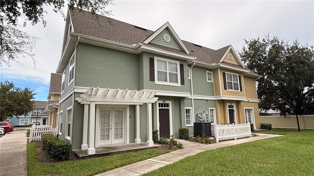 For Rent: $1,950 (4 beds, 3 baths, 1470 Square Feet)