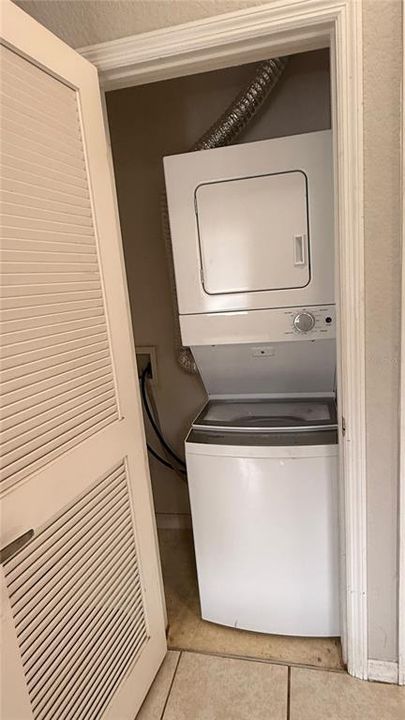 For Rent: $1,950 (4 beds, 3 baths, 1470 Square Feet)