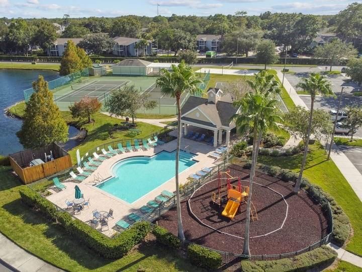 For Rent: $1,950 (4 beds, 3 baths, 1470 Square Feet)