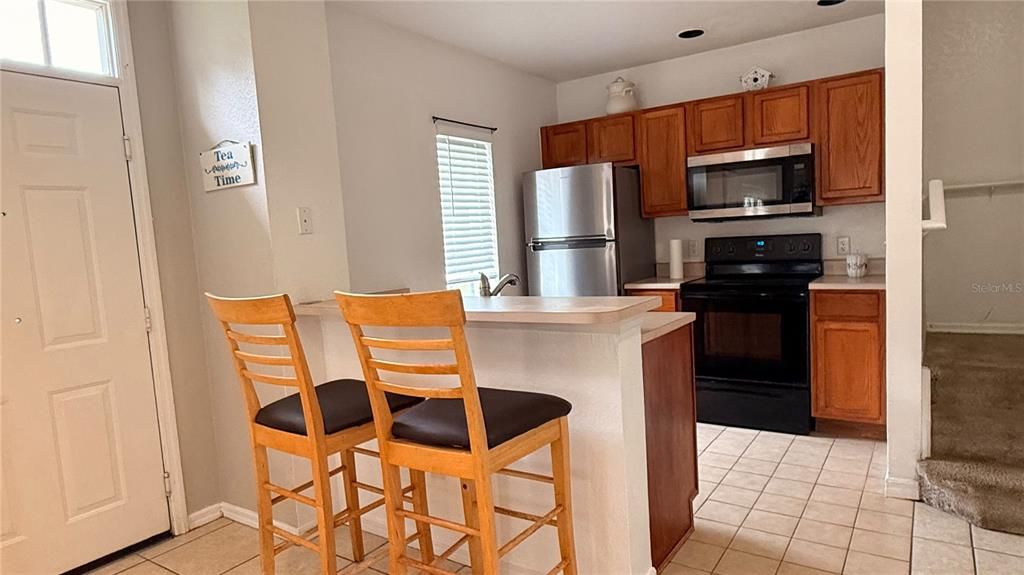 For Rent: $1,950 (4 beds, 3 baths, 1470 Square Feet)