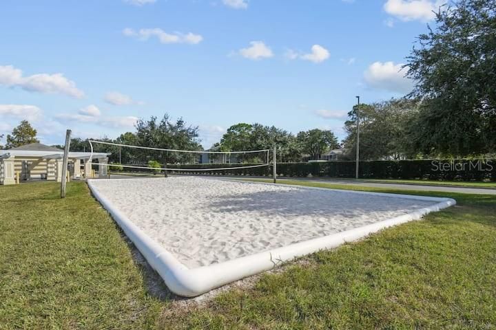 For Rent: $1,950 (4 beds, 3 baths, 1470 Square Feet)