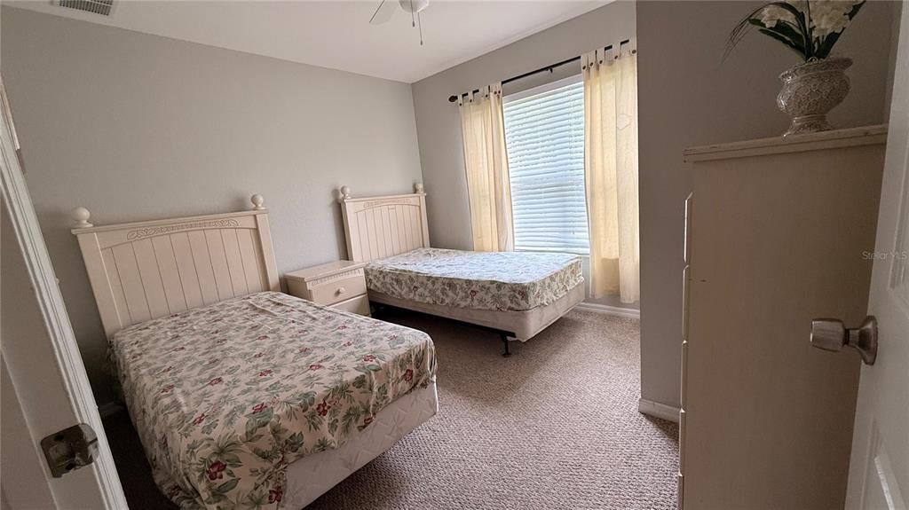 For Rent: $1,950 (4 beds, 3 baths, 1470 Square Feet)