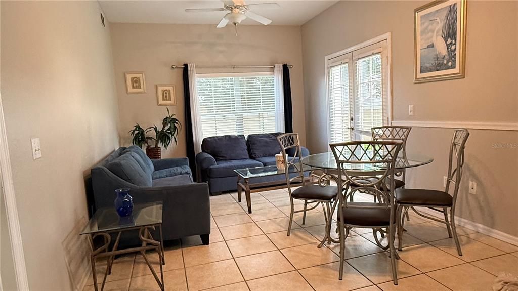 For Rent: $1,950 (4 beds, 3 baths, 1470 Square Feet)