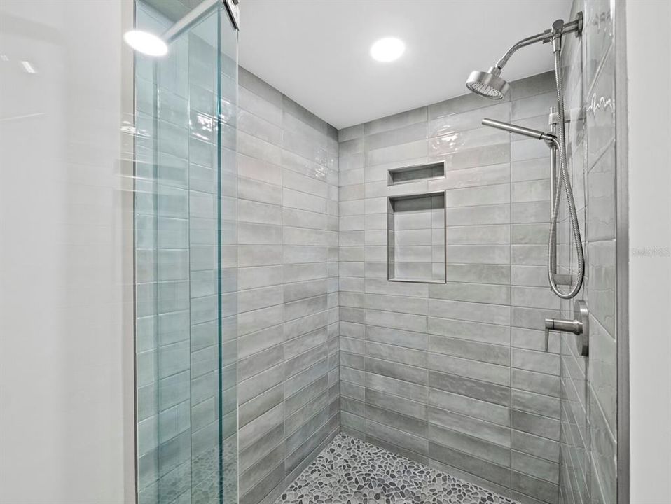 На продажу: $2,149,000 (4 спален, 3 ванн, 3541 Квадратных фут)