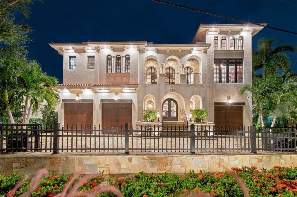 На продажу: $6,995,000 (5 спален, 6 ванн, 7828 Квадратных фут)