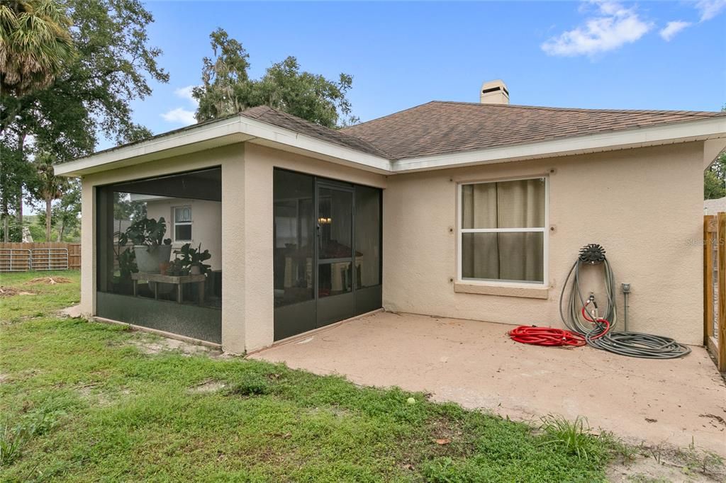 For Sale: $389,000 (3 beds, 2 baths, 1462 Square Feet)