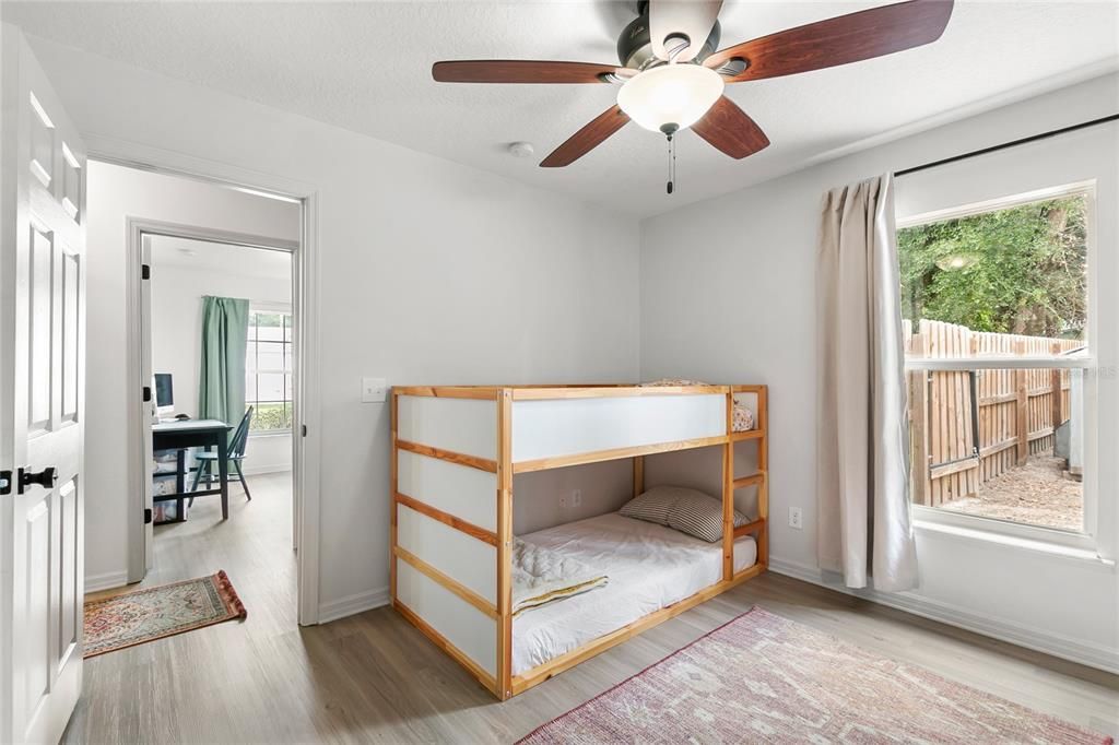 For Sale: $389,000 (3 beds, 2 baths, 1462 Square Feet)