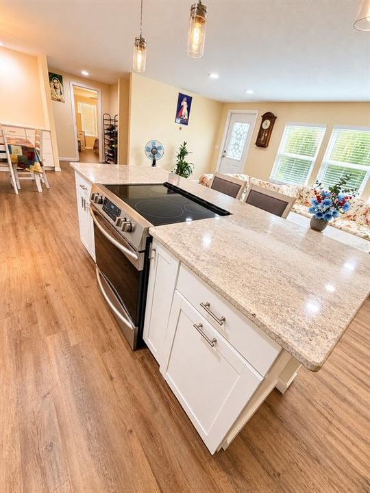待售: $238,999 (3 贝兹, 2 浴室, 1272 平方英尺)