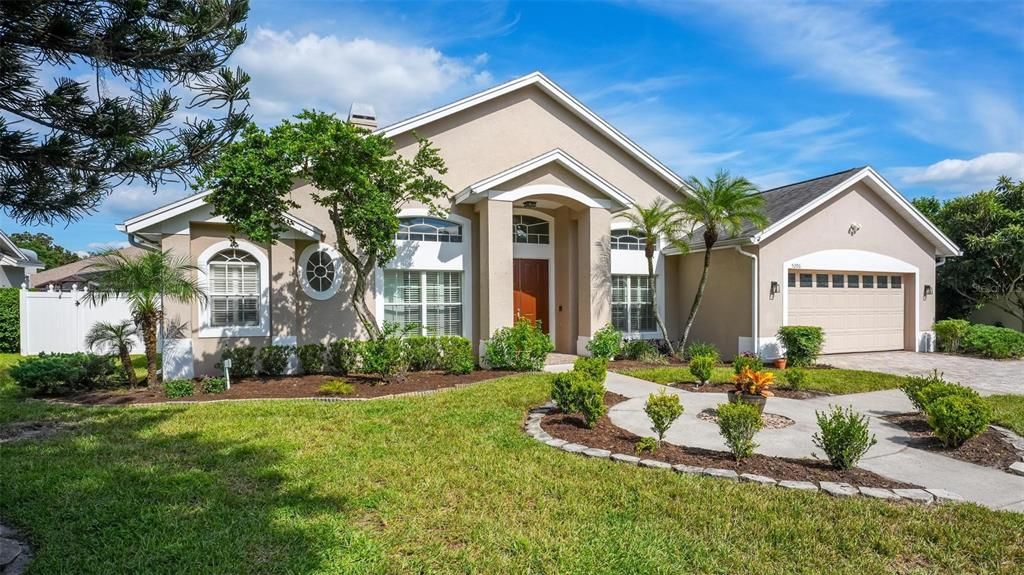 For Sale: $555,000 (3 beds, 2 baths, 1896 Square Feet)