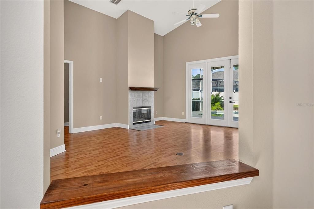 For Sale: $555,000 (3 beds, 2 baths, 1896 Square Feet)