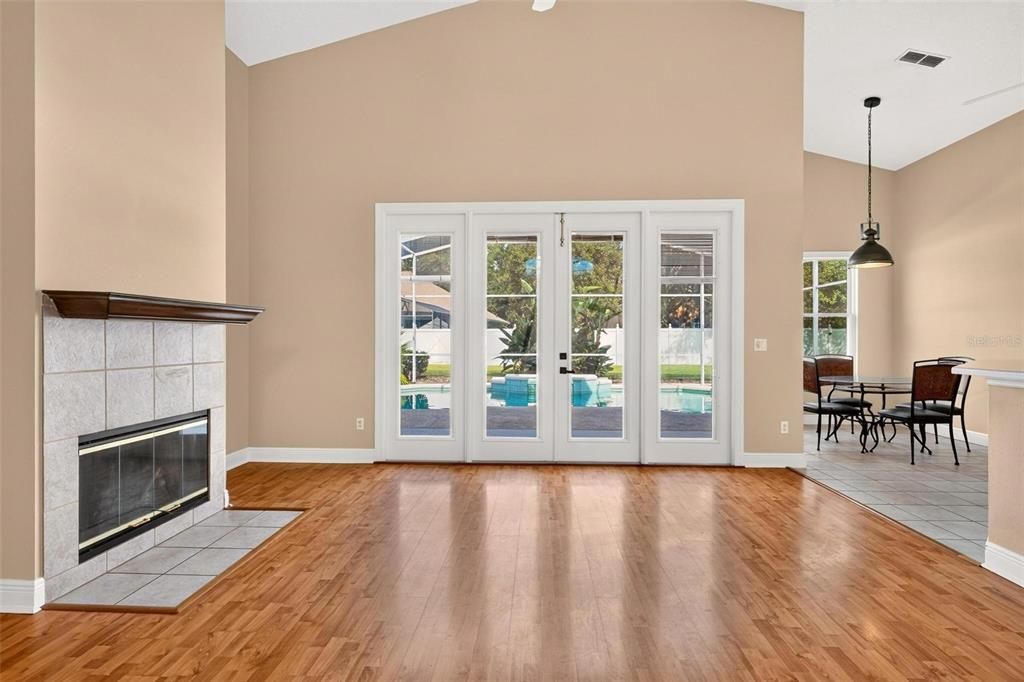 For Sale: $555,000 (3 beds, 2 baths, 1896 Square Feet)