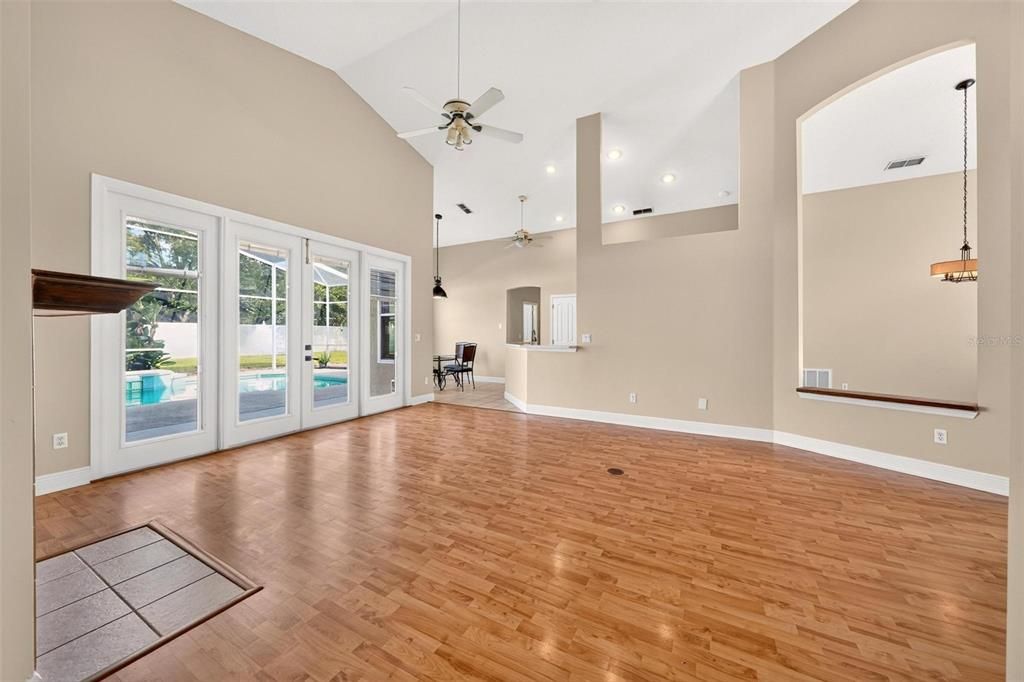 For Sale: $555,000 (3 beds, 2 baths, 1896 Square Feet)