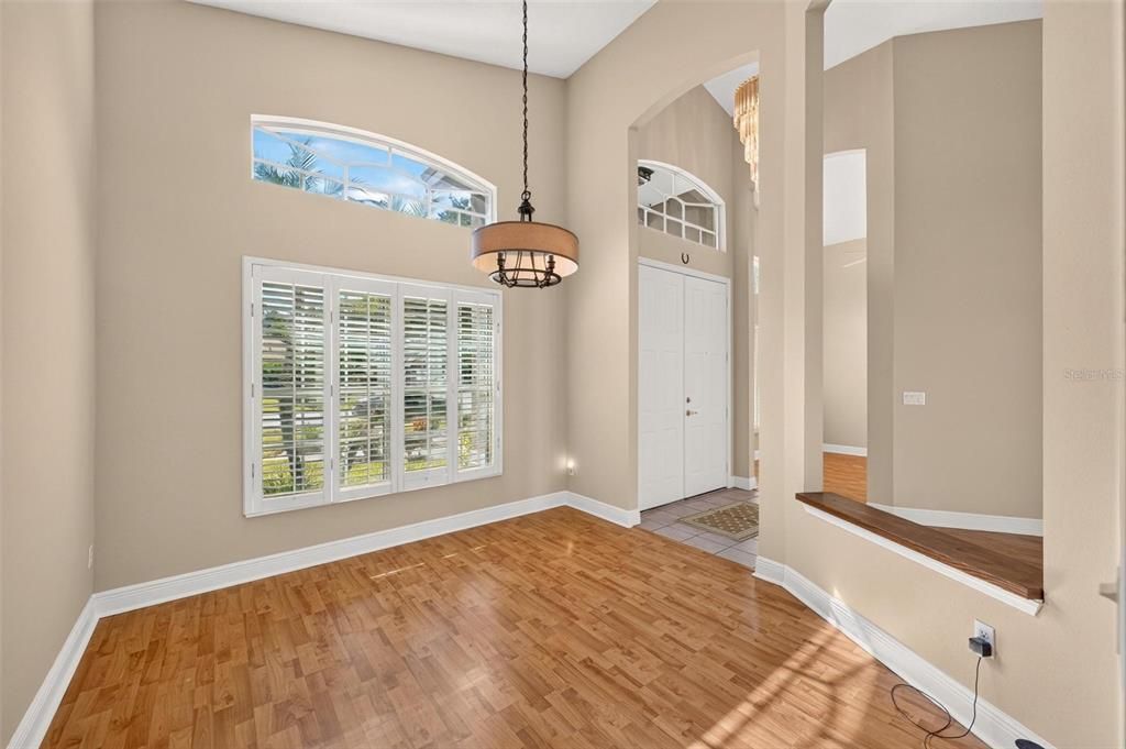 For Sale: $555,000 (3 beds, 2 baths, 1896 Square Feet)