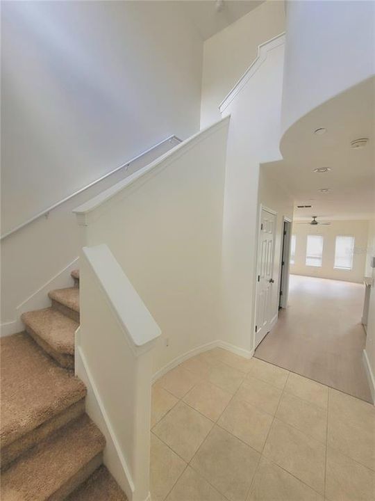 For Rent: $2,200 (3 beds, 2 baths, 1464 Square Feet)