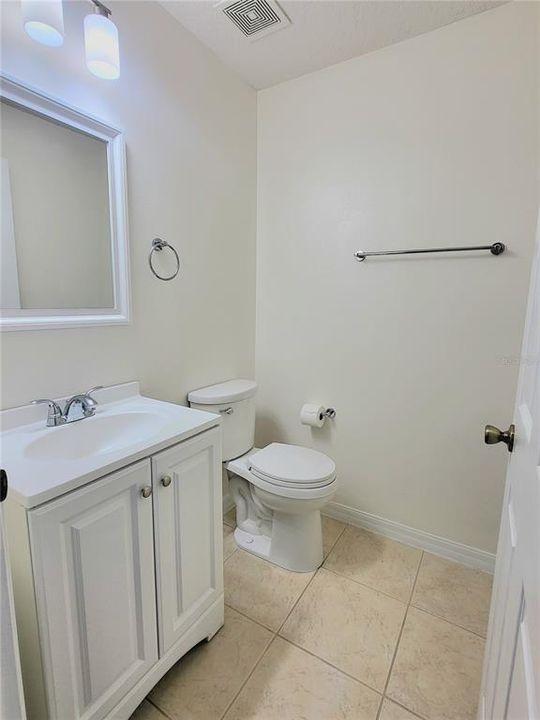 For Rent: $2,200 (3 beds, 2 baths, 1464 Square Feet)