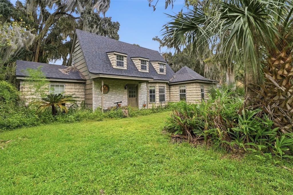 En Venta: $310,000 (3 camas, 2 baños, 2600 Pies cuadrados)