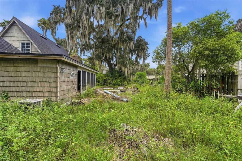 En Venta: $310,000 (3 camas, 2 baños, 2600 Pies cuadrados)