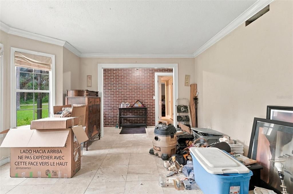 En Venta: $310,000 (3 camas, 2 baños, 2600 Pies cuadrados)