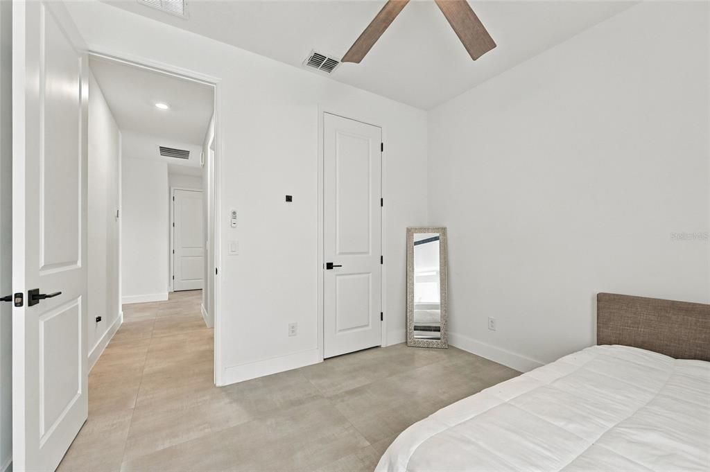 For Rent: $3,300 (4 beds, 2 baths, 1903 Square Feet)