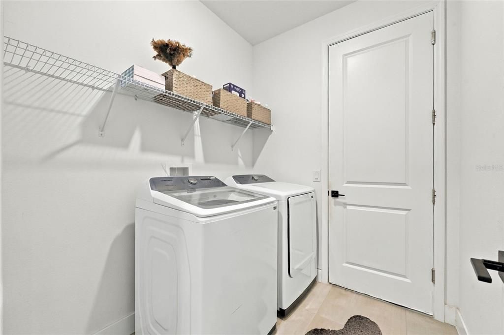 For Rent: $3,300 (4 beds, 2 baths, 1903 Square Feet)