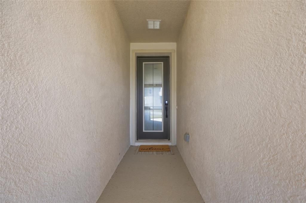 For Rent: $3,300 (4 beds, 2 baths, 1903 Square Feet)