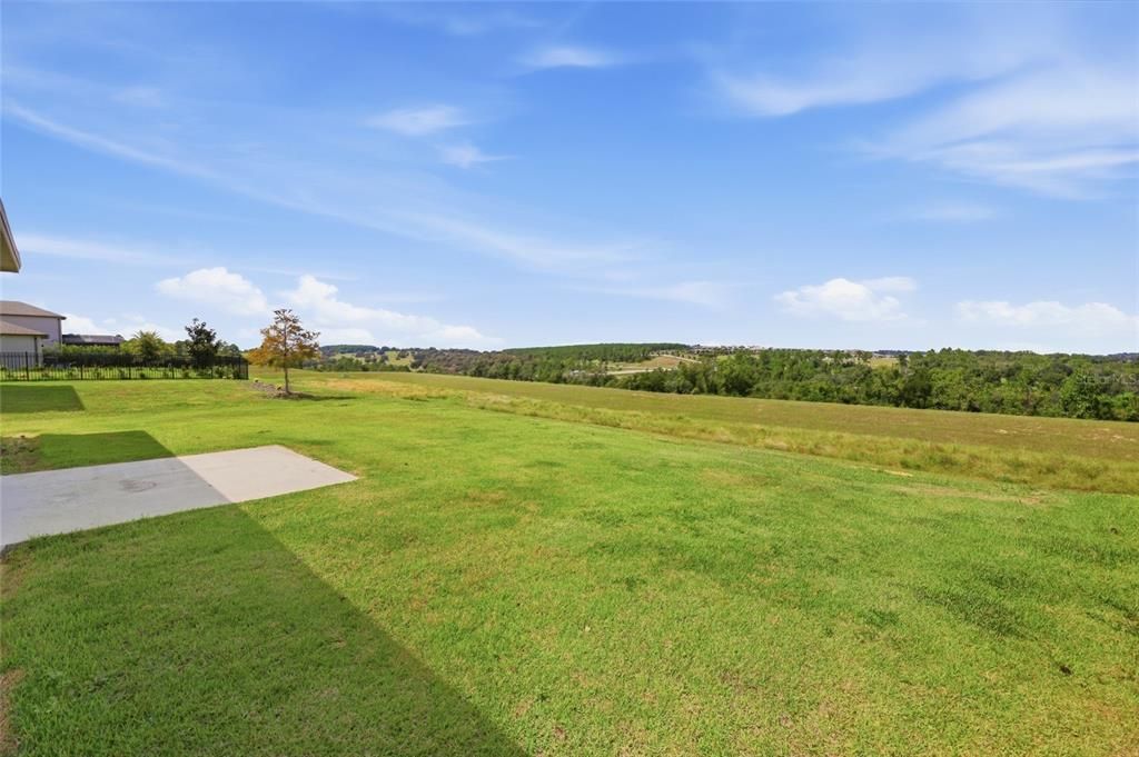 For Rent: $3,300 (4 beds, 2 baths, 1903 Square Feet)