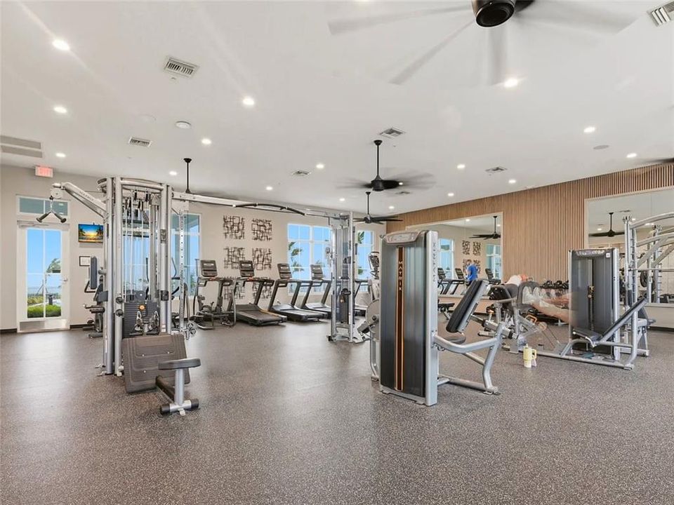 For Rent: $3,300 (4 beds, 2 baths, 1903 Square Feet)