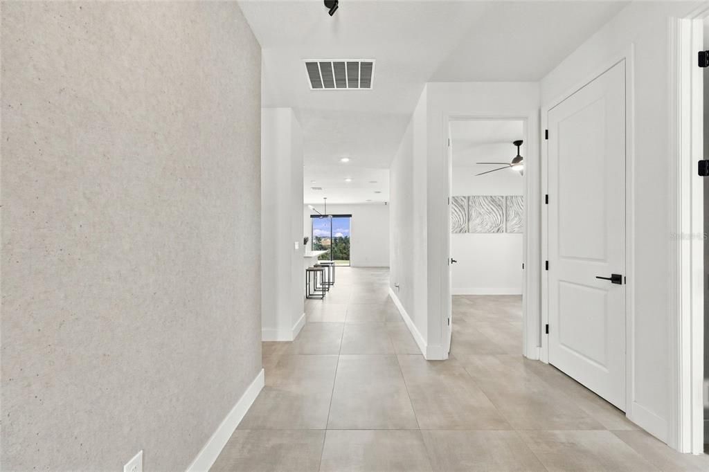 For Rent: $3,300 (4 beds, 2 baths, 1903 Square Feet)