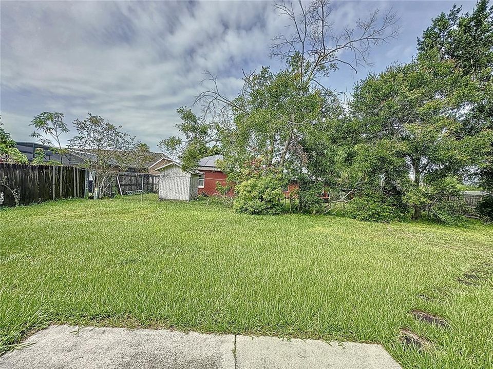 For Rent: $1,950 (3 beds, 2 baths, 1132 Square Feet)