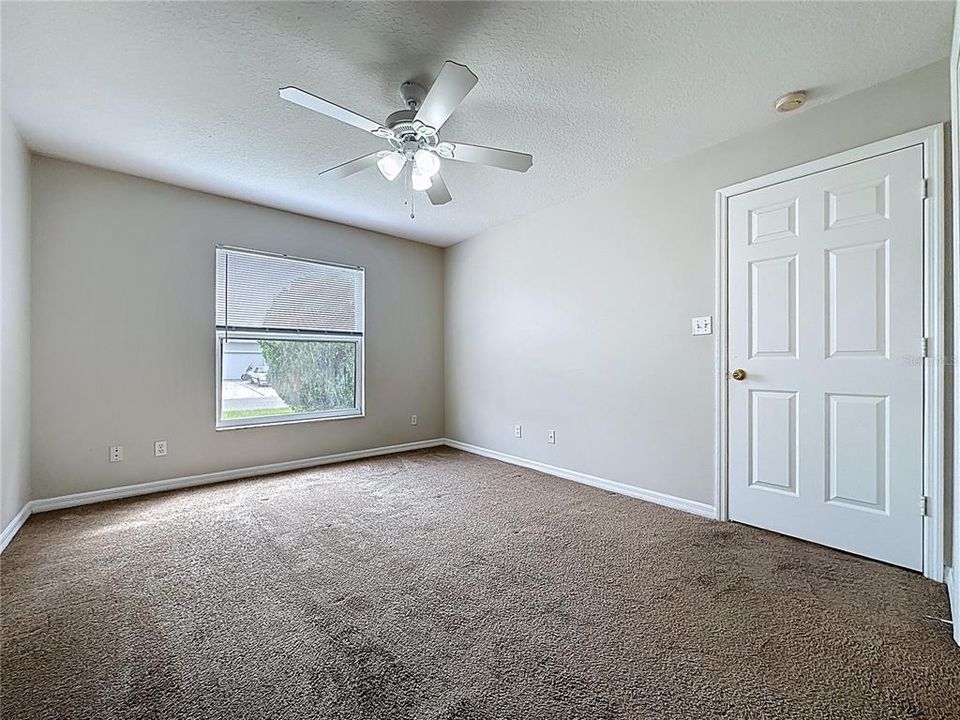 For Rent: $1,950 (3 beds, 2 baths, 1132 Square Feet)