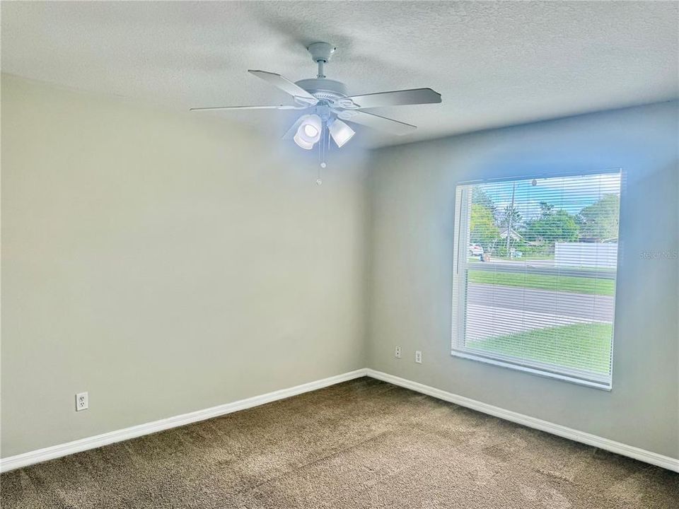 For Rent: $1,950 (3 beds, 2 baths, 1132 Square Feet)
