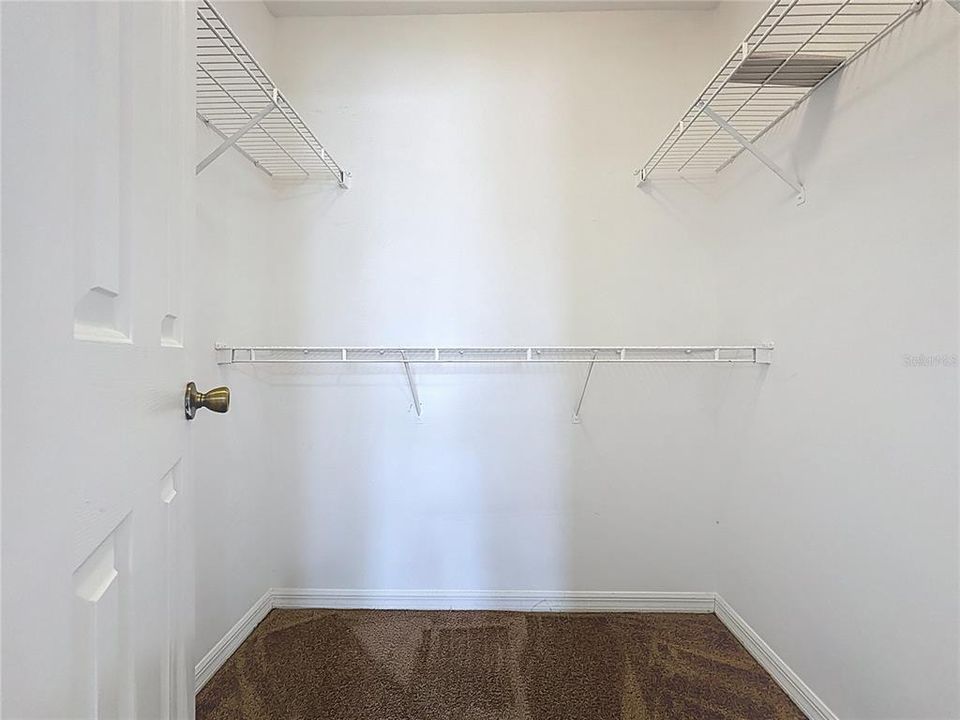 For Rent: $1,950 (3 beds, 2 baths, 1132 Square Feet)