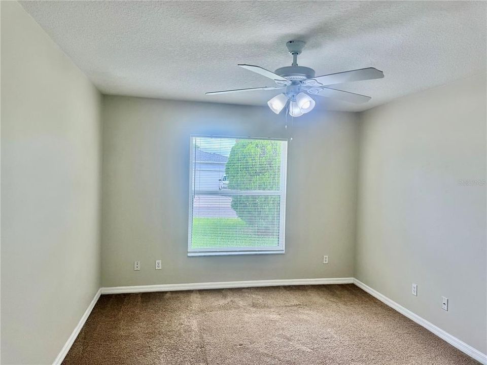 For Rent: $1,950 (3 beds, 2 baths, 1132 Square Feet)