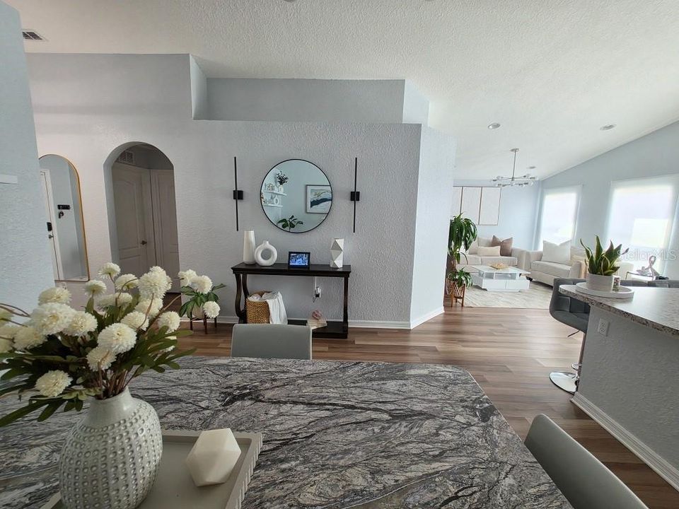 На продажу: $275,000 (3 спален, 2 ванн, 1285 Квадратных фут)