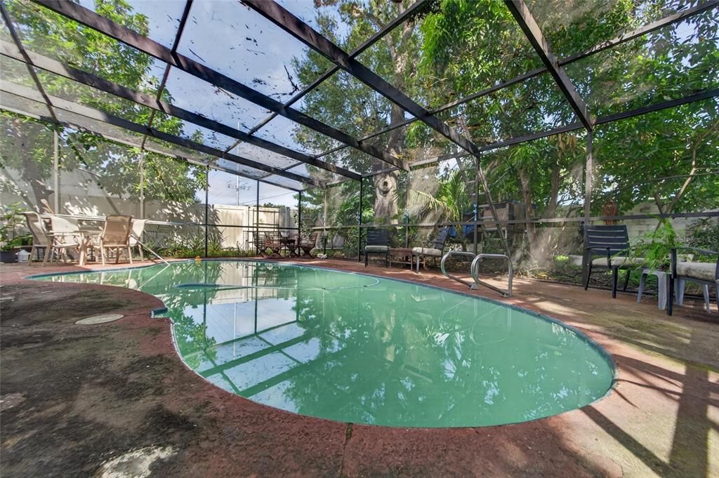 For Sale: $470,000 (3 beds, 2 baths, 2115 Square Feet)