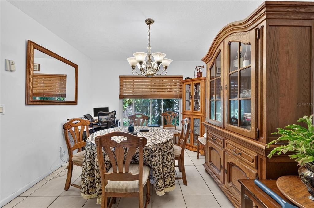 For Sale: $470,000 (3 beds, 2 baths, 2115 Square Feet)