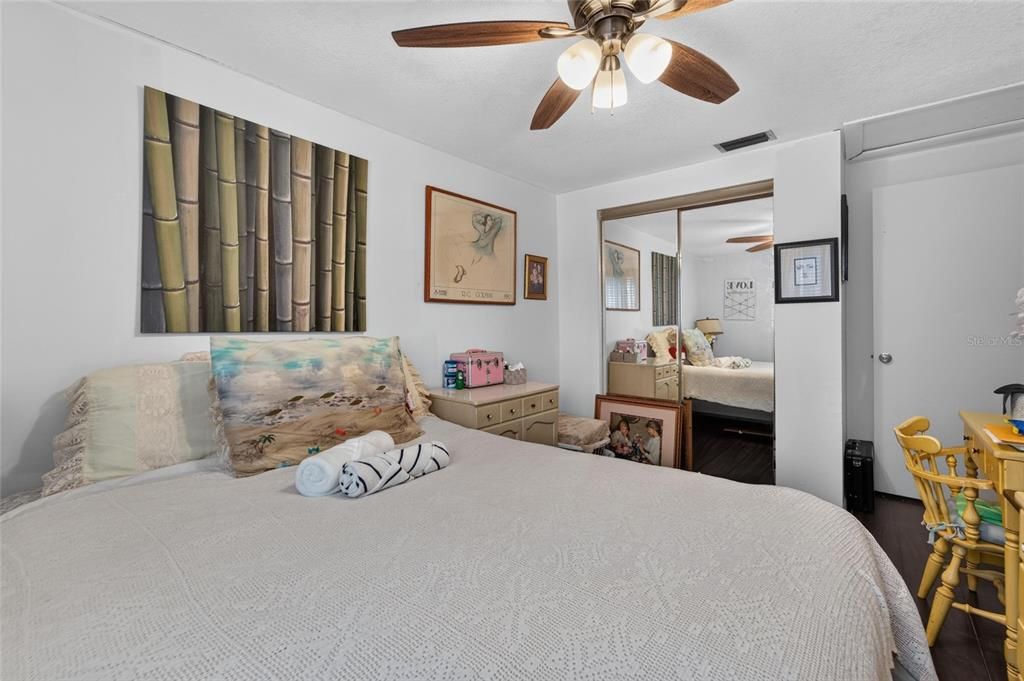For Sale: $470,000 (3 beds, 2 baths, 2115 Square Feet)