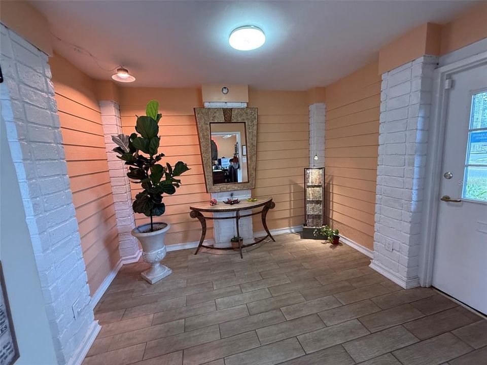 En Venta: $380,000 (0 camas, 0 baños, 1186 Pies cuadrados)