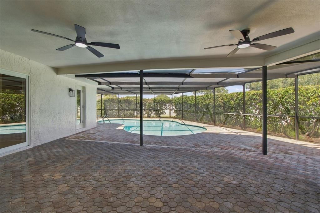 For Sale: $822,900 (4 beds, 3 baths, 2142 Square Feet)