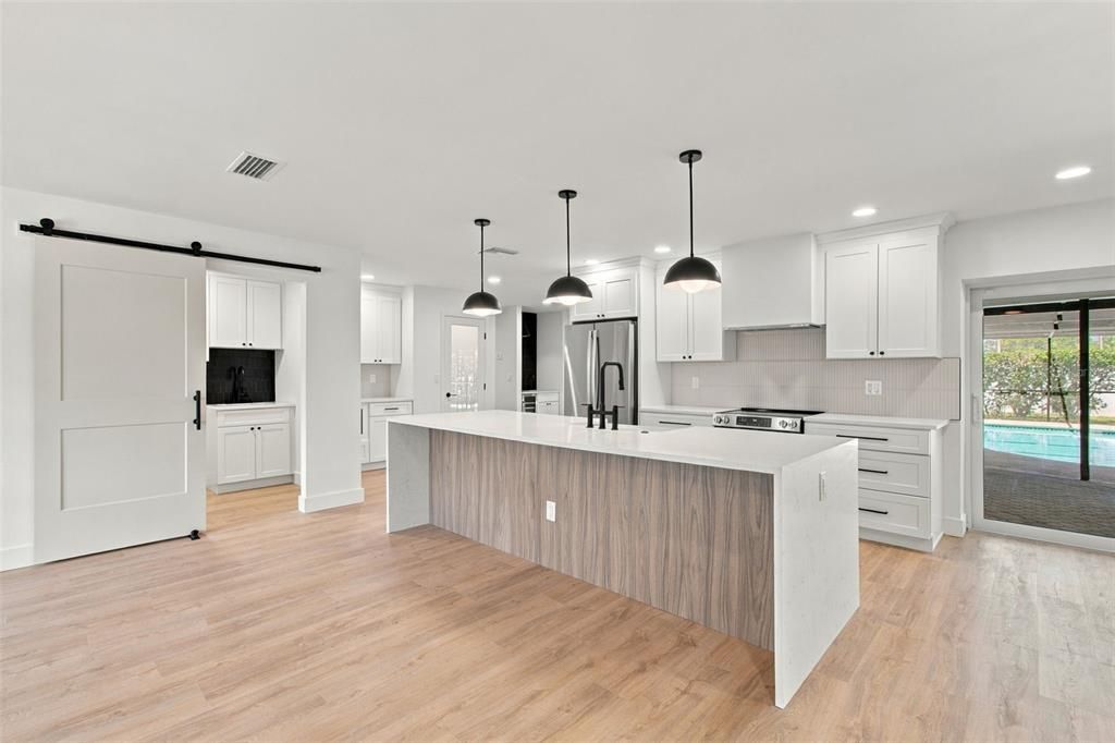 For Sale: $822,900 (4 beds, 3 baths, 2142 Square Feet)