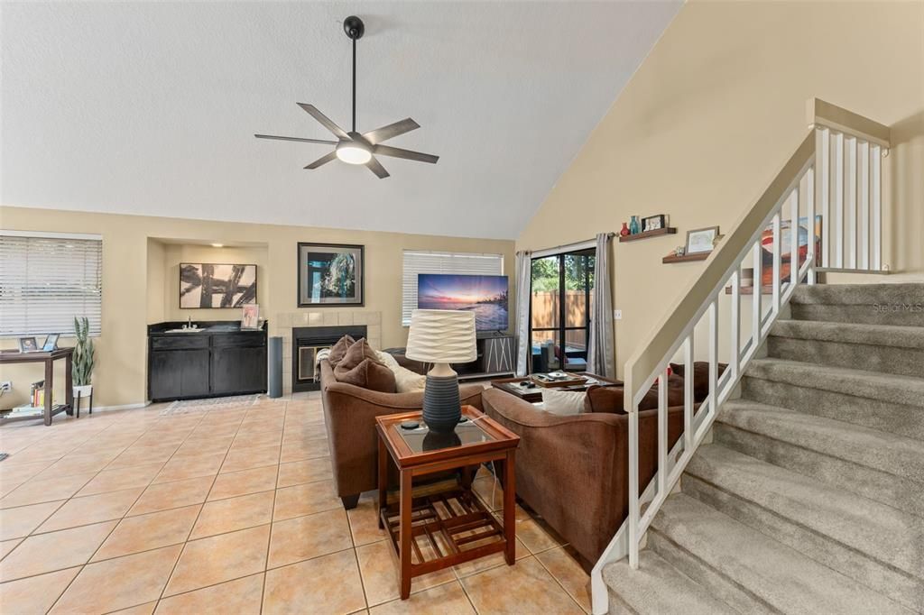 For Sale: $475,000 (3 beds, 2 baths, 1928 Square Feet)