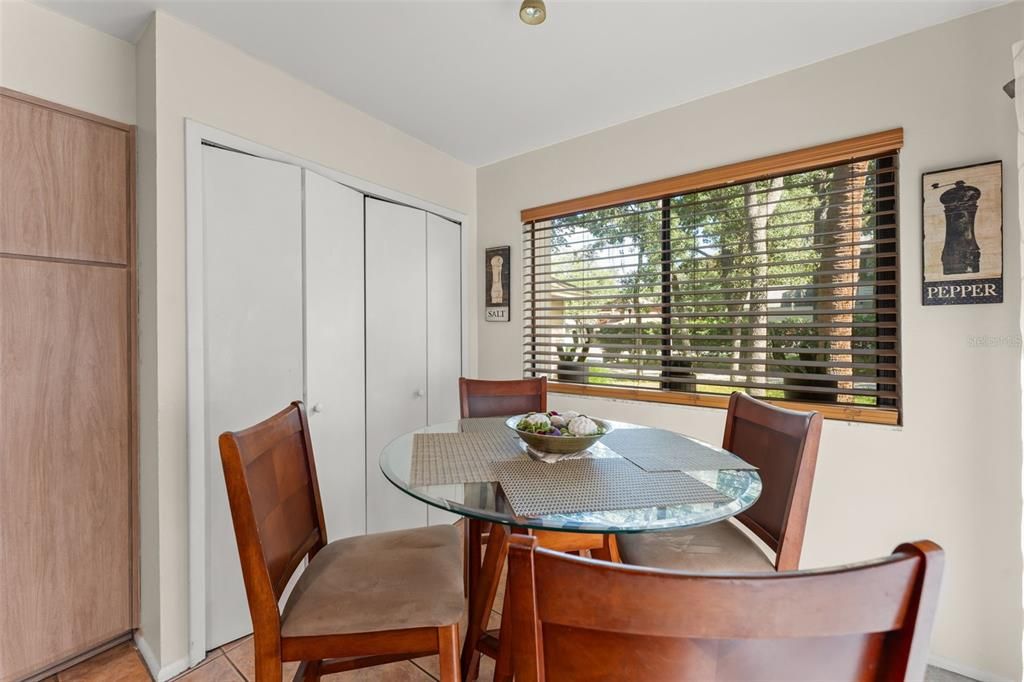 For Sale: $475,000 (3 beds, 2 baths, 1928 Square Feet)