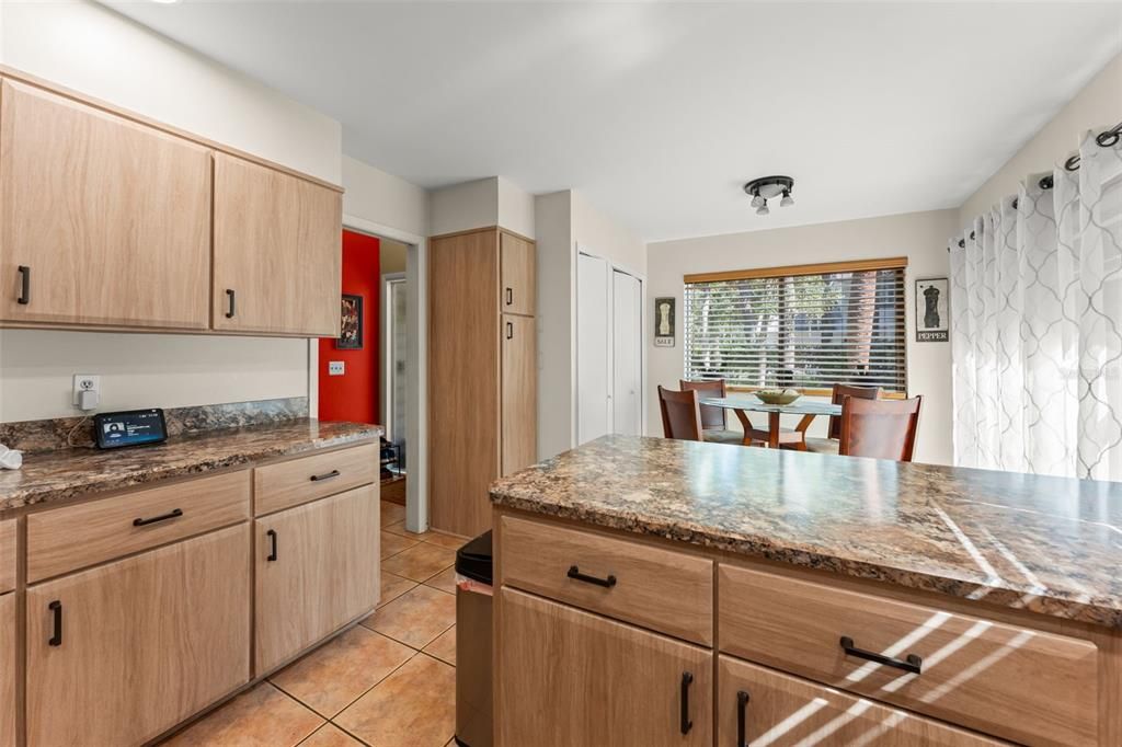 For Sale: $475,000 (3 beds, 2 baths, 1928 Square Feet)