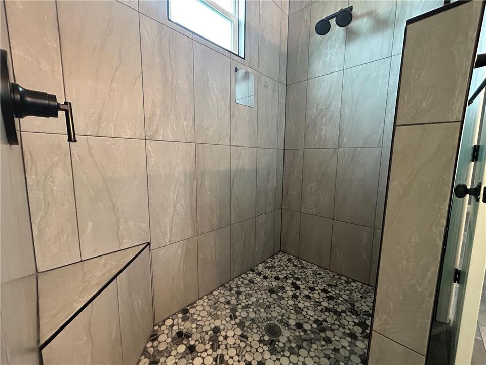 En Renta: $2,900 (3 camas, 2 baños, 2195 Pies cuadrados)
