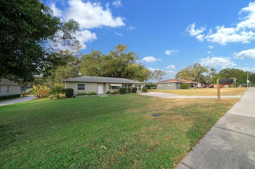 For Sale: $249,400 (3 beds, 1 baths, 1340 Square Feet)