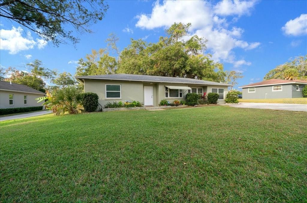 For Sale: $249,400 (3 beds, 1 baths, 1340 Square Feet)