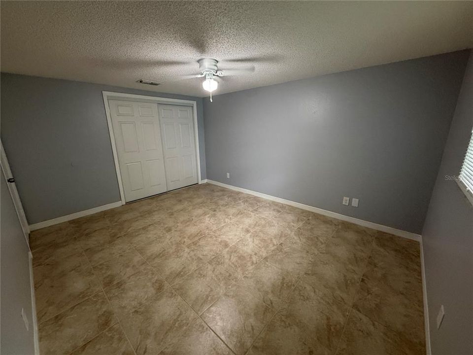 For Rent: $1,150 (1 beds, 1 baths, 700 Square Feet)